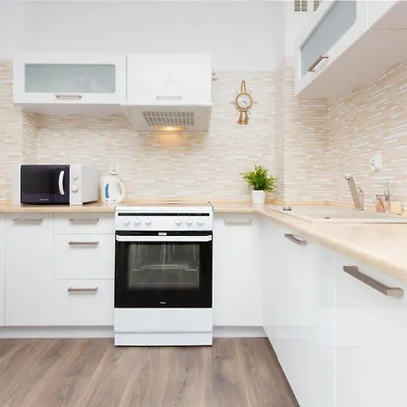 Zatoka Pucka - Wakacyjny Z Ogrodkiem By Renters