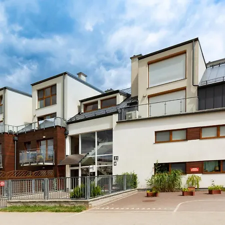Apartment Zatoka Pucka - Wakacyjny Z Ogrodkiem By Renters